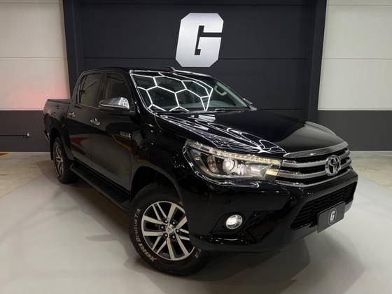 TOYOTA HILUX 2.8 SRX 4X4 CD 16V DIESEL 4P AUTOMÁTICO